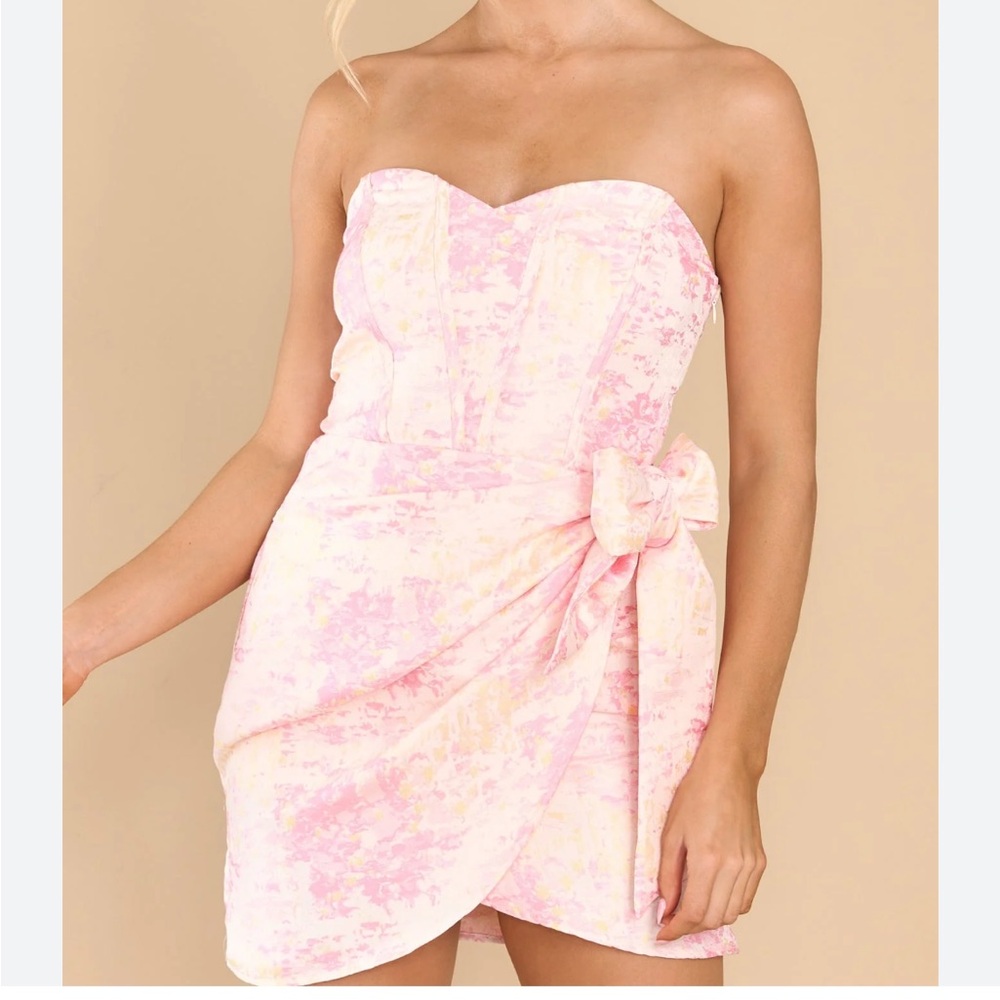 Storia Strapless Pastel Pink Dress